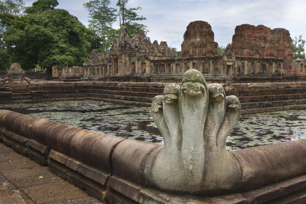 ปราสาทเมืองต่ำ ปราสาทศิลปะแบบปาปวนผสมขอม จ.บุรีรัมย์