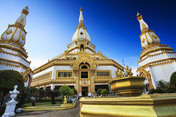 พระมหาเจดีย์ชัยมงคล ร้อยเอ็ด