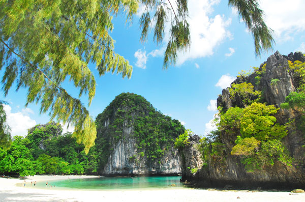 เกาะห้อง จังหวัดพังงา