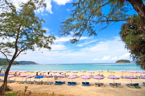 หาดกะตะ ชายหาดที่มีความสวยงาม สงบ แห่งเกาะภูเก็ต
