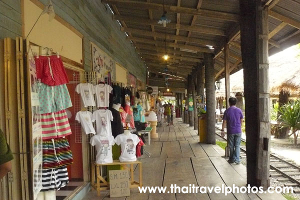 ตลาดน้ำหัวหินสามพันนาม