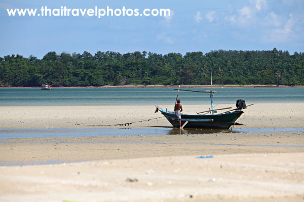 หาดอ่าวบ่อเมา