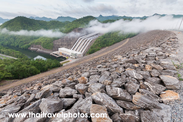 เขื่อนศรีนครินทร์